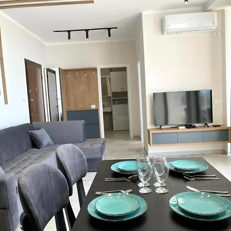 Golden Star 1 Apartment