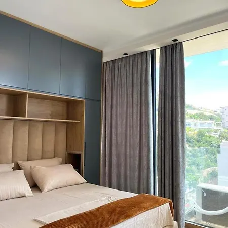 Apartment Golden Star 1