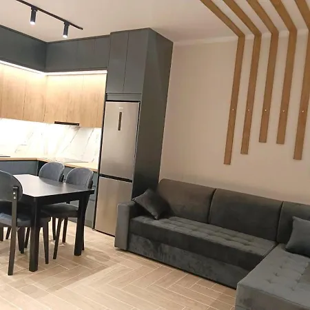 Golden Star 1 * Saranda