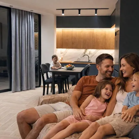 Golden Star 1 * Sarandë