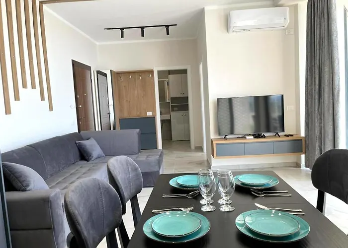 Golden Star 1 Apartment